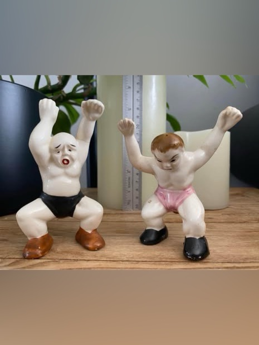 Vintage Mid-Century Ceramic Sumo Wrestlers Salt & Pepper Shakers Japan Repaired